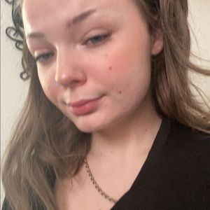 Meet your Posher, Olivea